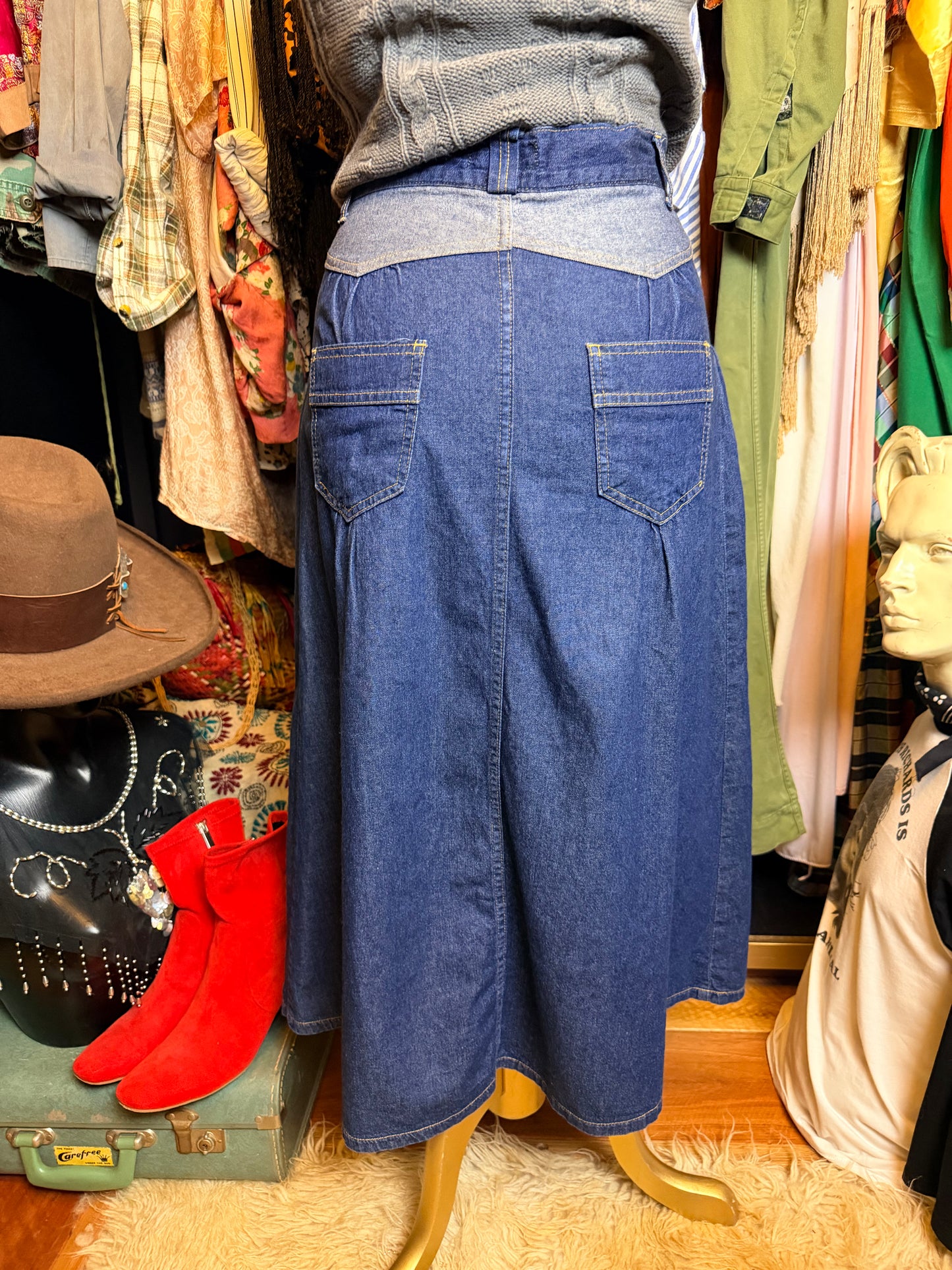 Old navy denim skirt