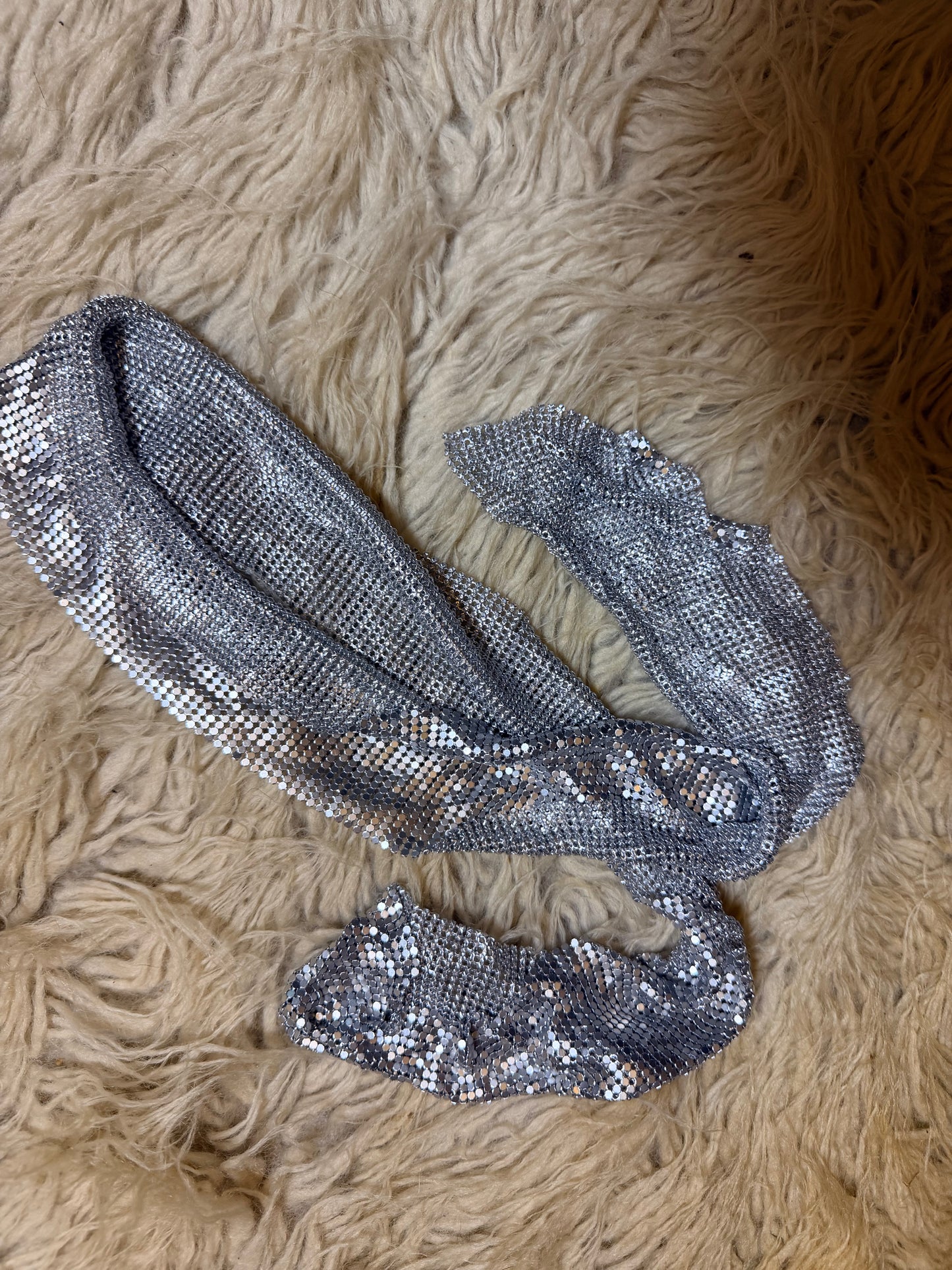 Glomesh sash