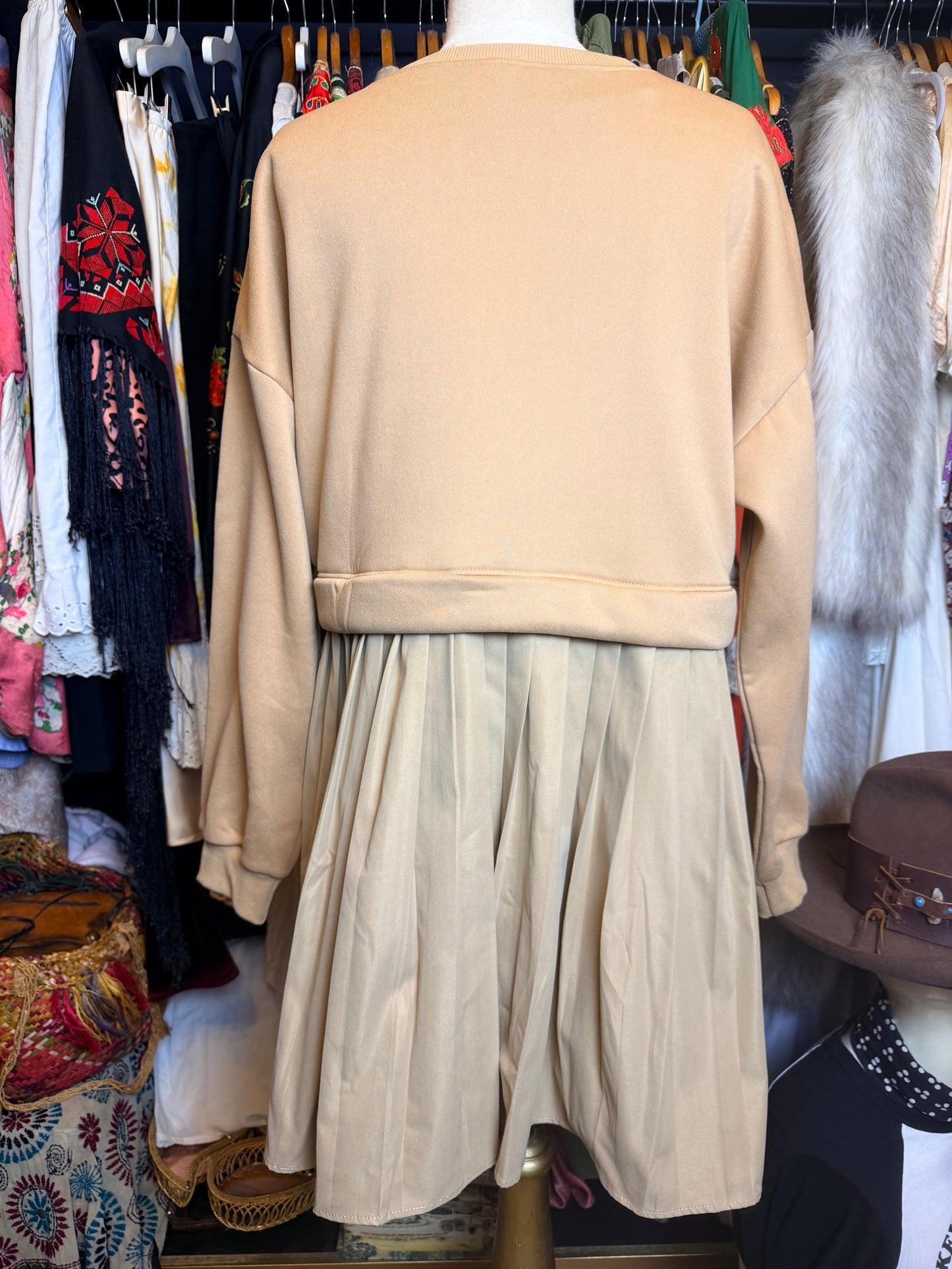 Sweatshirt dress