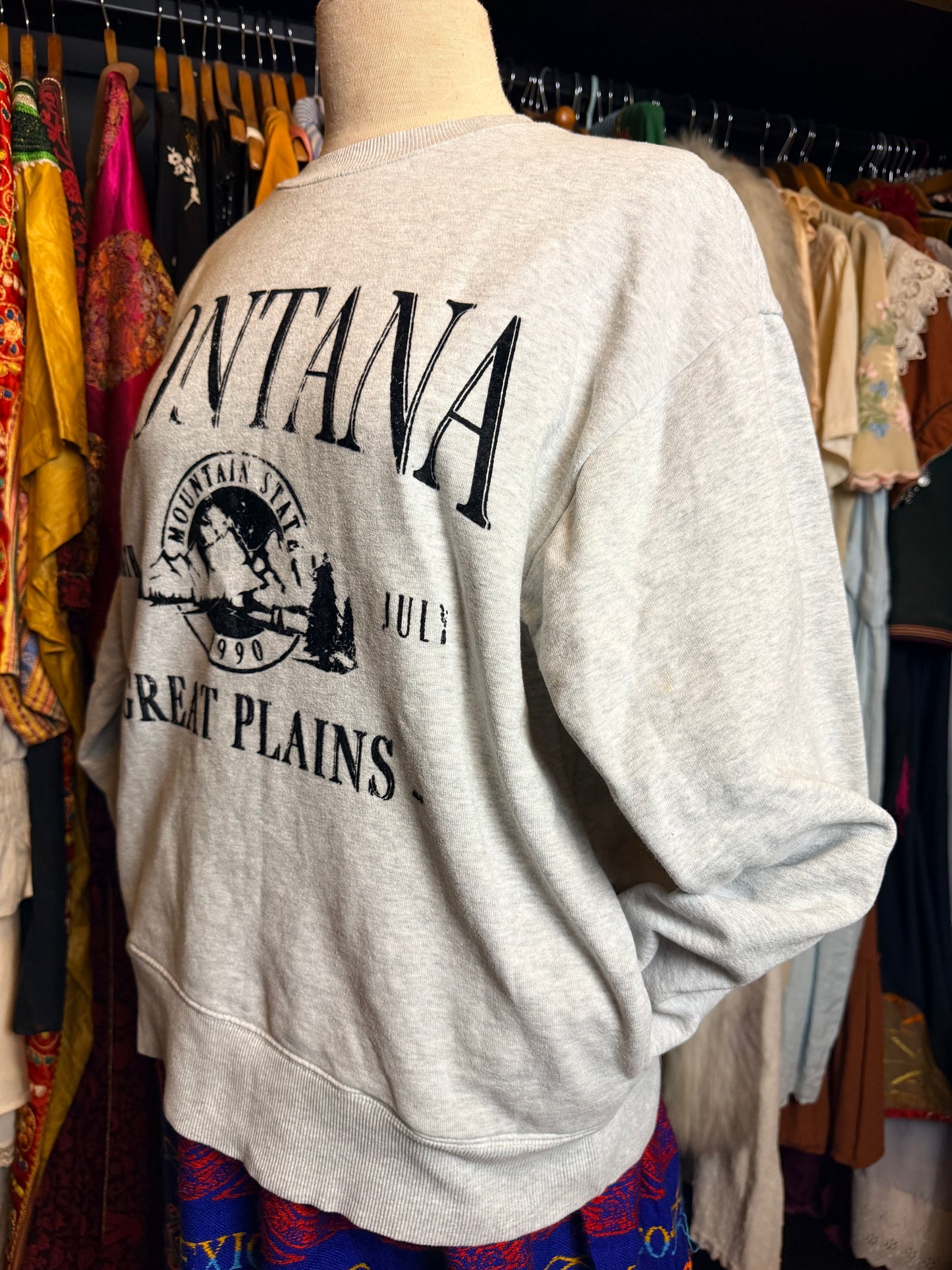 Sweatshirt