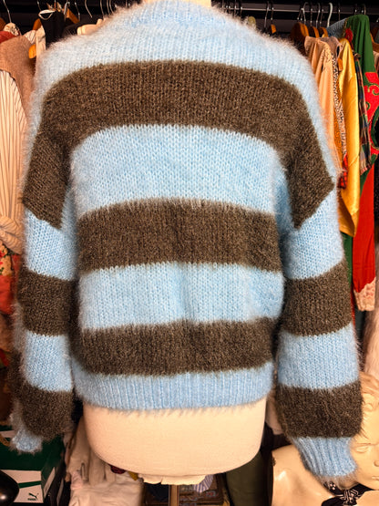Stripped jumper