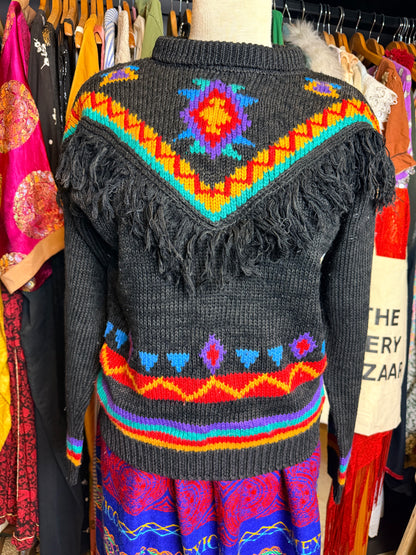Tasselled knit