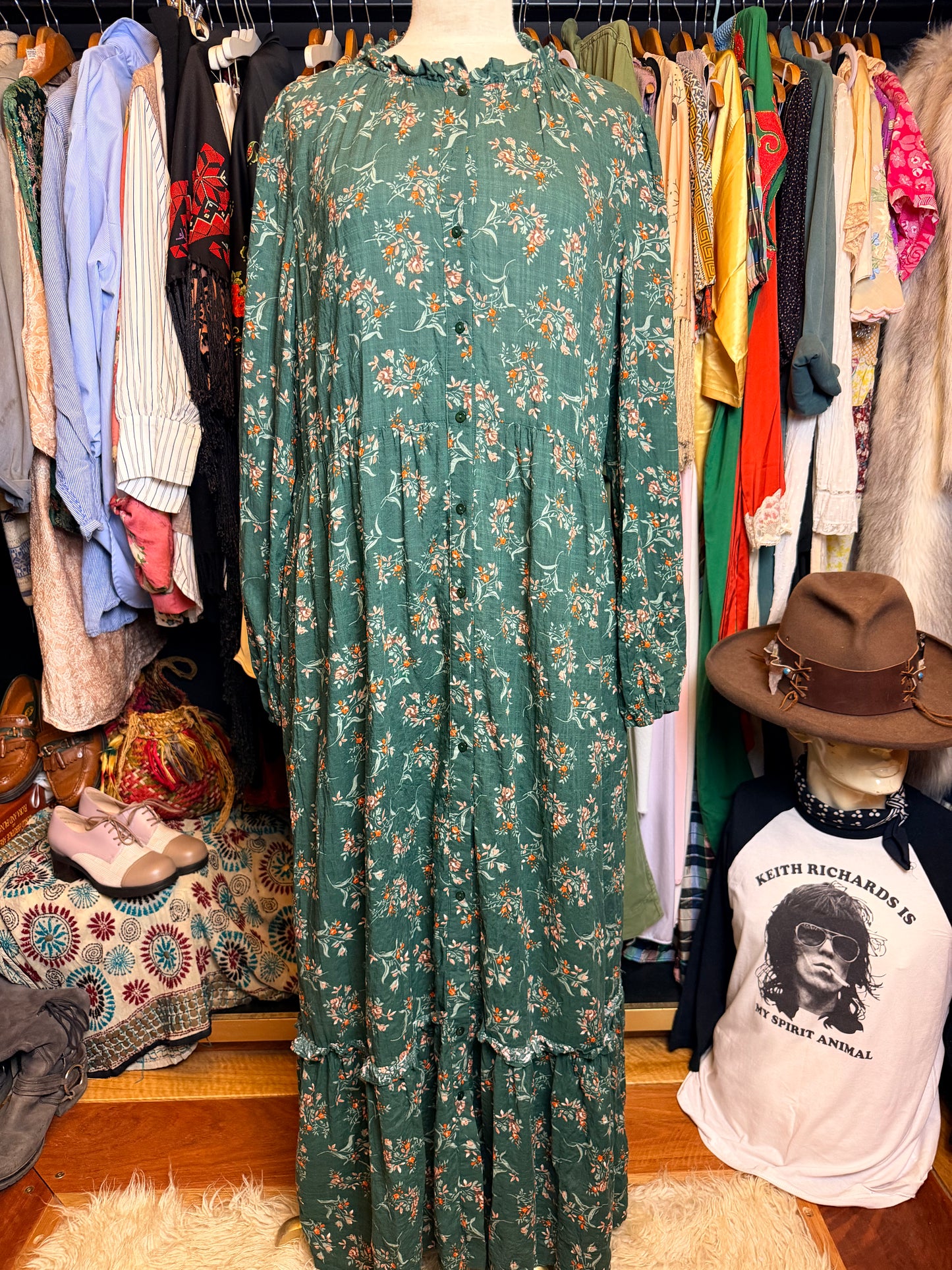 Green maxi dress