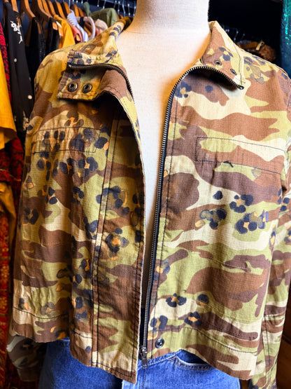 Camouflage cropped jacket
