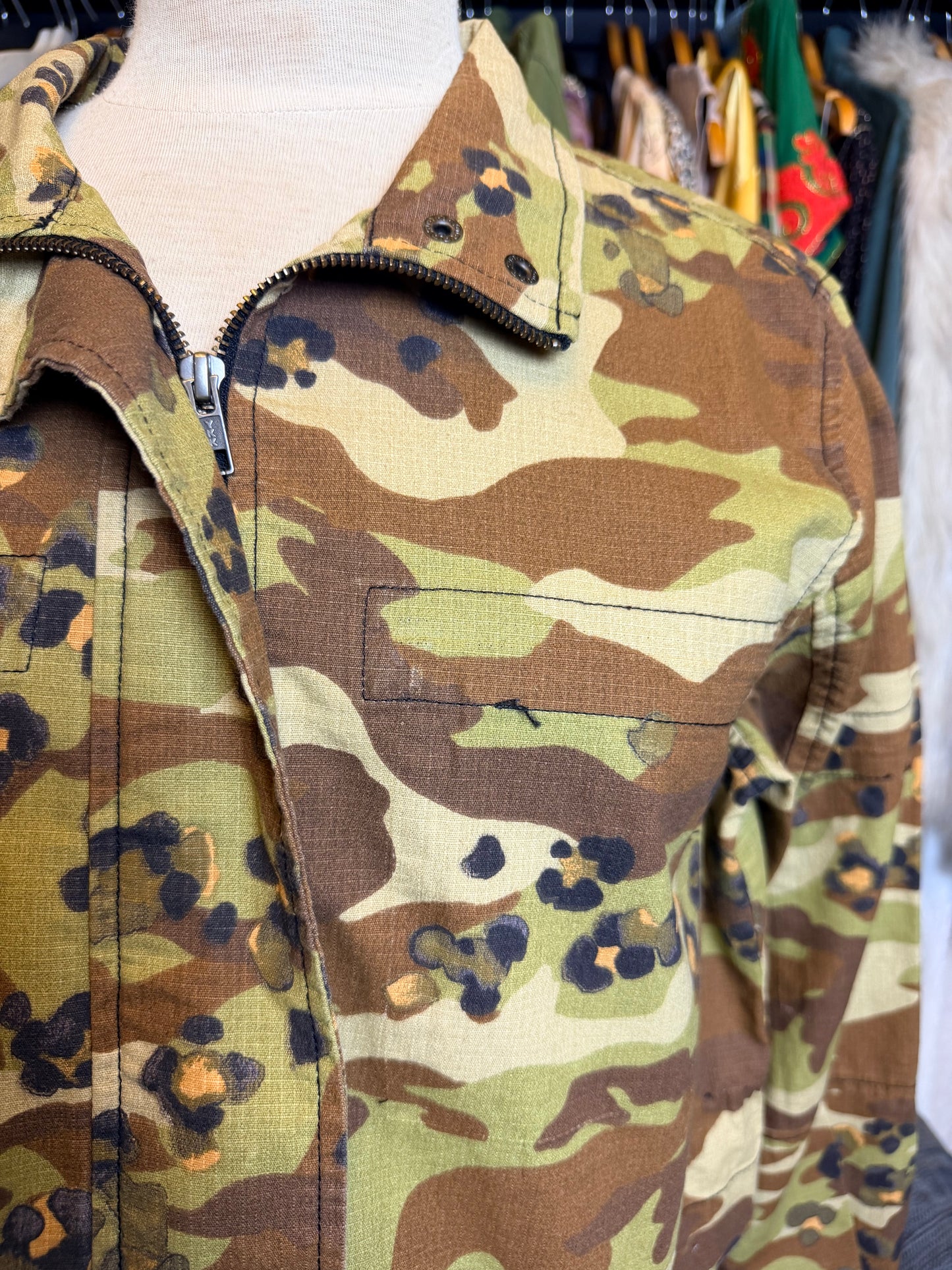Camouflage cropped jacket