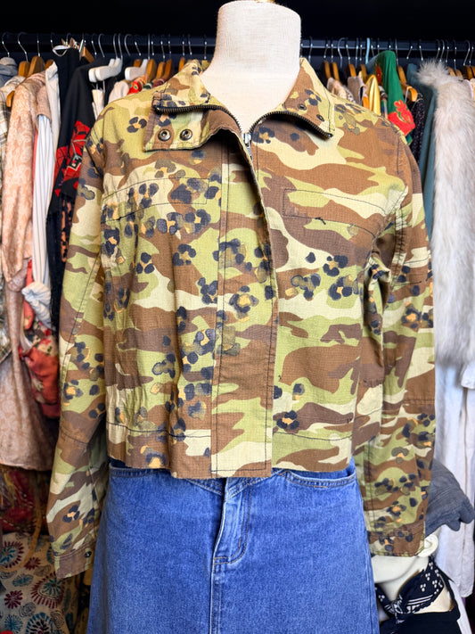 Camouflage cropped jacket
