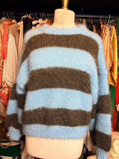 Stripped jumper